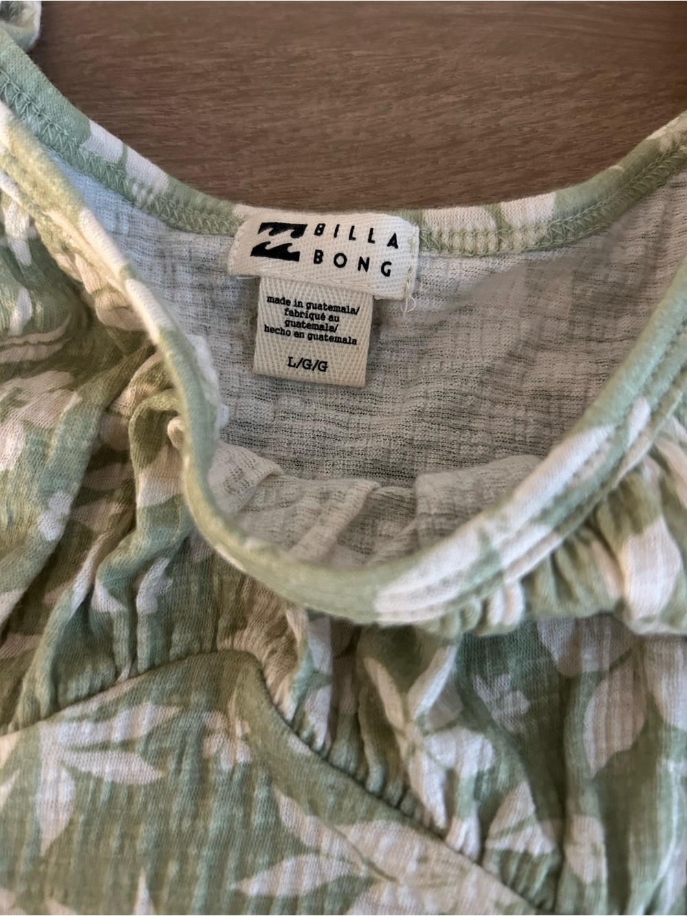 Billabong Sage Green Floral Cropped Flutter Sleeve Top - Picture 2 of 5